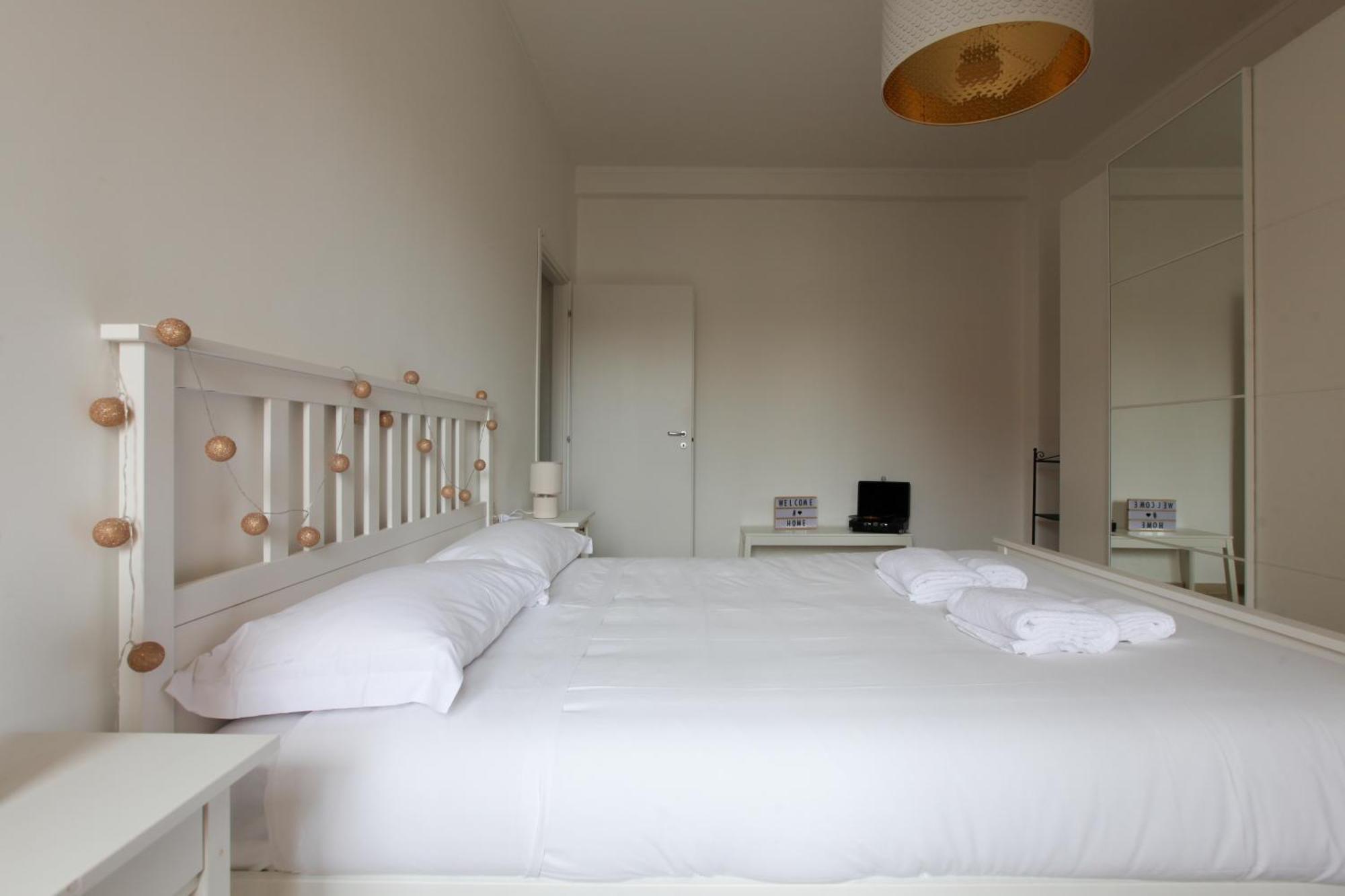 Splendido Bilocale Sul Naviglio Grande Apartamento Corsico Exterior foto